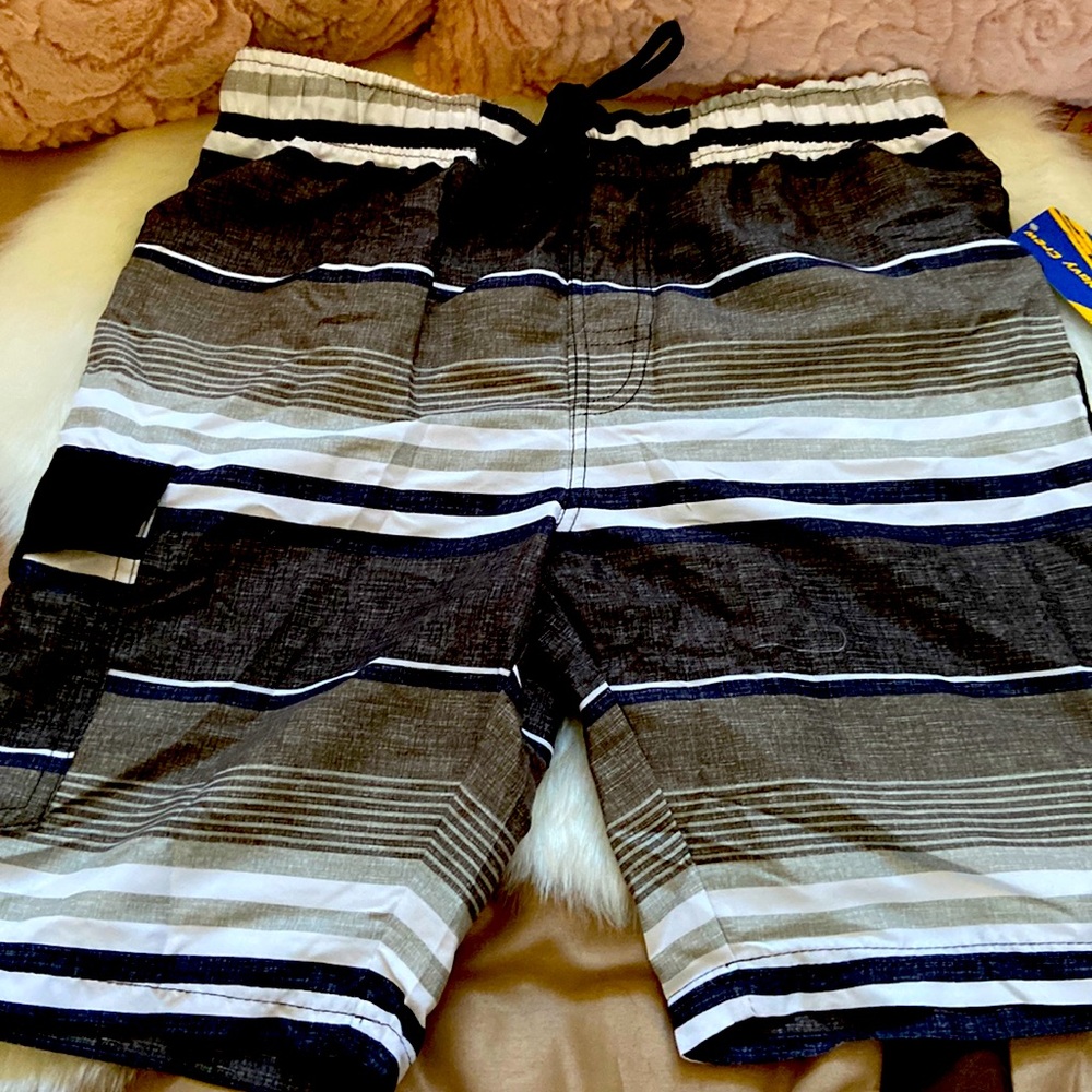 🆕 Mens/boys board shorts/ swimming trunks size XL